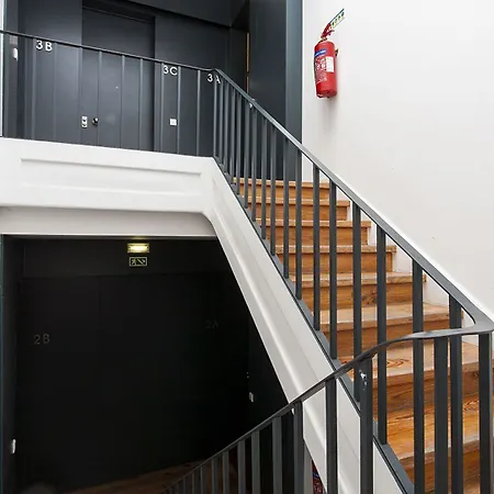 Apartman Altido Luxurious 2br Apt With Workspace N Principe Real, Nearby Rato Subway Lisboa