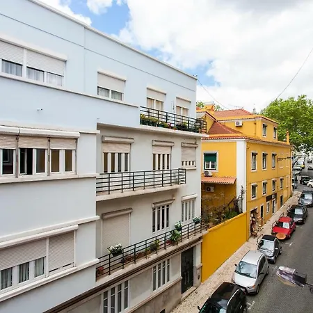 Altido Luxurious 2br Apt With Workspace N Principe Real, Nearby Rato Subway Lisboa