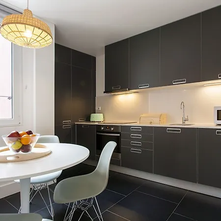Lejlighed Altido Luxurious 2br Apt With Workspace N Principe Real, Nearby Rato Subway *
